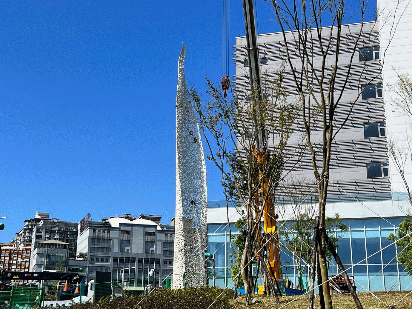 SKY AND EARTH (2022), Baogao Intellectual and Science Building, Taipei, Taiwan. Juanjo Novella