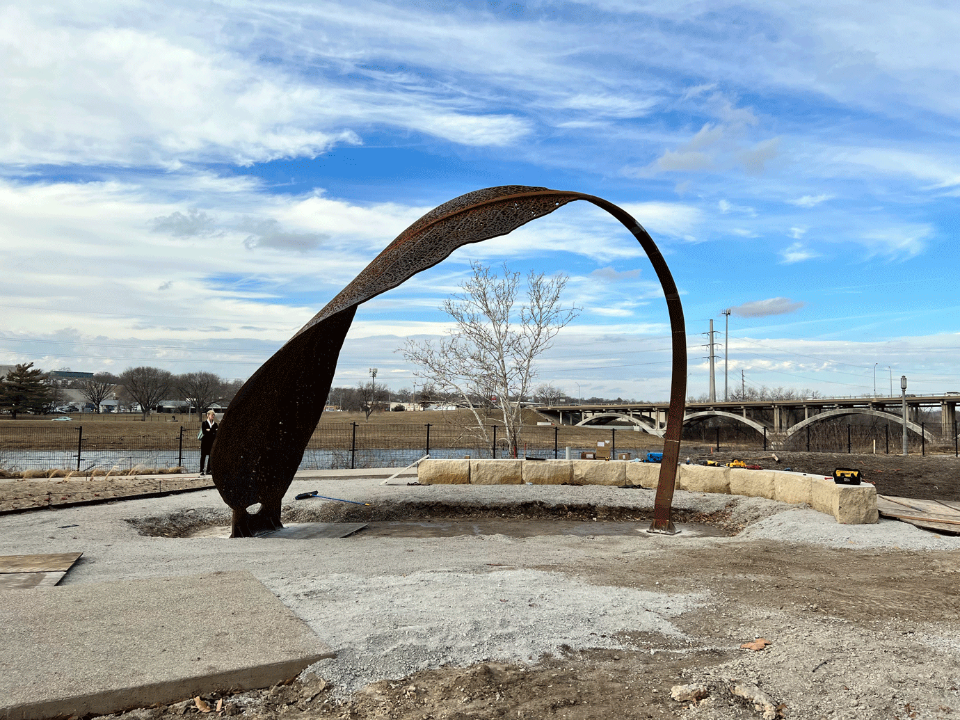 THRESHOLD (2021), Des Moines Botanical Garden, Iowa, USA. Juanjo Novella