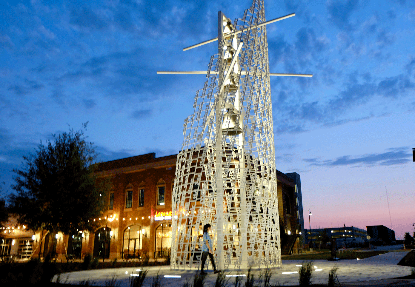 TEMPUS FUGIT (2017) Cypress Waters, Dallas, Texas, USA. Juanjo Novella